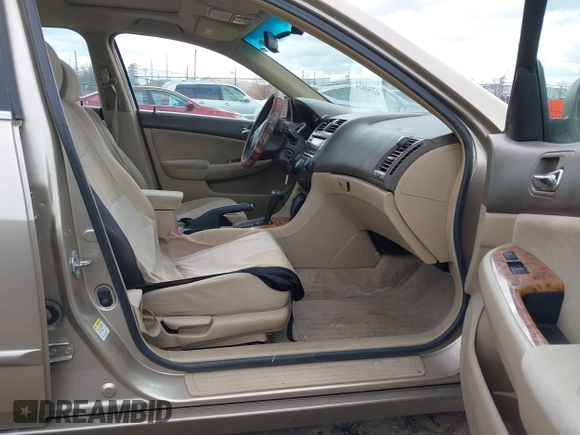 2005 Honda Accord EX with VIN 1HGCM56795A023864, listed as a IAAI auction lot 42041654 with 350,898 mi miles and . Bid and sale history available at DreamBid. Image 5.
