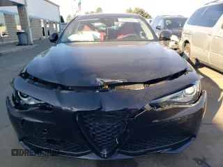 2020 Alfa Romeo Giulia with VIN ZARFANAN0L7637194, listed as a Copart auction lot 71452872 with 0 mi miles. Bid and sale history available at carsss.com. Image 5.