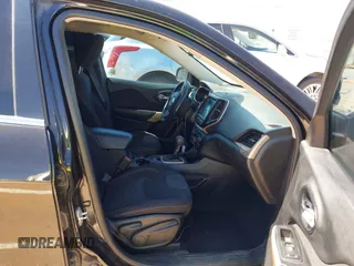 2017 Jeep Cherokee Latitude with VIN 1C4PJLCB4HW586821, listed as a IAAI auction lot 42041642 with 94,161 mi miles and . Bid and sale history available at DreamBid. Image 5.