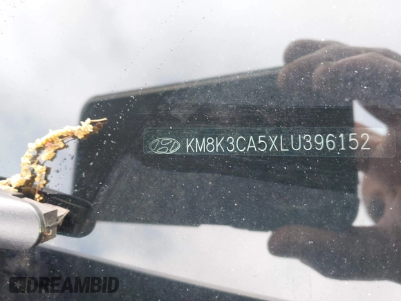 2020 Hyundai Kona Limited with VIN KM8K3CA5XLU396152, listed as a IAAI auction lot 42165576 with 35,260 mi miles. Bid and sale history available at carsss.com. Image 18.