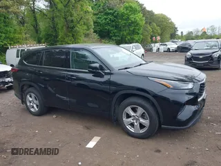 2022 Toyota Highlander LE with VIN 5TDBZRBH6NS194608, listed as a IAAI auction lot 42258410 with 92,047 mi miles and . Bid and sale history available at DreamBid. Image 1.
