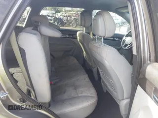 2011 Kia Sorento LX with VIN 5XYKTDA2XBG166661, listed as a IAAI auction lot 41795397 with 84,562 mi miles. Bid and sale history available at carsss.com. Image 8.