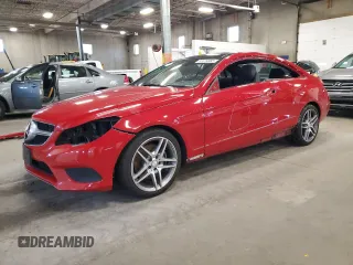 2014 Mercedes-Benz E 350 z VIN WDDKJ8JB0EF241927, wystawiony jako Copart lot #57474985 z przebiegiem 96 335 mil mil oraz Szkoda całkowita • Salvage title. Historia ofert i sprzedaży dostępna na DreamBid. Obrazek 1.