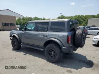 2022 Ford Bronco z VIN 1FMEE5DP6NLB28658, wystawiony jako Copart lot #60632405 z przebiegiem 28 221 mil mil oraz Szkoda całkowita • Salvage title. Historia ofert i sprzedaży dostępna na DreamBid. Obrazek 2.