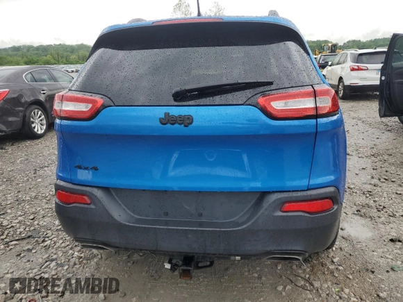 2017 Jeep Cherokee Altitude z VIN 1C4PJMASXHW657724, wystawiony jako Copart lot #50106485 z przebiegiem 81 085 mil mil oraz Szkoda całkowita • Salvage title. Historia ofert i sprzedaży dostępna na DreamBid. Obrazek 6.