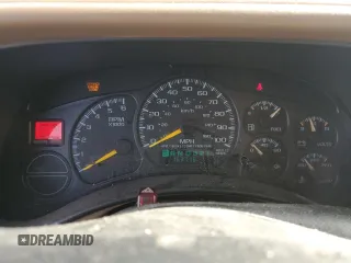 2000 Chevrolet Suburban LS with VIN 3GNFK16T3YG200221, listed as a Copart auction lot 87088044 with 163,716 mi miles and Salvage title. Bid and sale history available at DreamBid. Image 9.