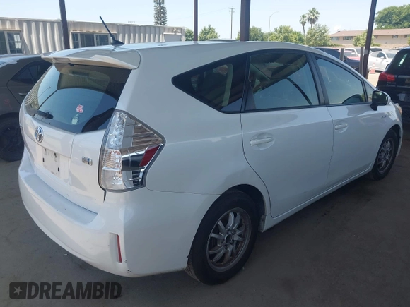 2014 Toyota Prius Two z VIN JTDZN3EU8E3356711, wystawiony jako IAAI lot #42421684 z przebiegiem 228 729 mil mil oraz . Historia ofert i sprzedaży dostępna na DreamBid. Obrazek 4.
