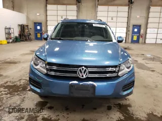 2017 Volkswagen Tiguan S z VIN WVGBV7AX4HK039281, wystawiony jako Copart lot #88013955 z przebiegiem 88 878 mil mil oraz Szkoda całkowita • Salvage title. Historia ofert i sprzedaży dostępna na DreamBid. Obrazek 5.