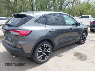 2022 Ford Escape SE with VIN 1FMCU0G68NUB17851, listed as a IAAI auction lot 42052525 with 37,004 mi miles and . Bid and sale history available at DreamBid. Image 4.
