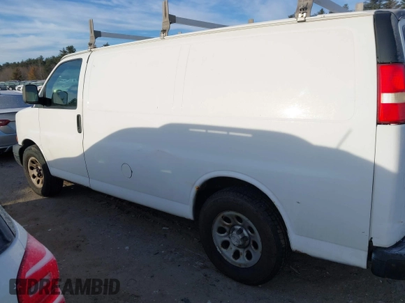 2009 Chevrolet Express Cargo z VIN 1GCFG15X391119234, wystawiony jako IAAI lot #41326818 z przebiegiem 566 304 mil mil oraz . Historia ofert i sprzedaży dostępna na DreamBid. Obrazek 14.