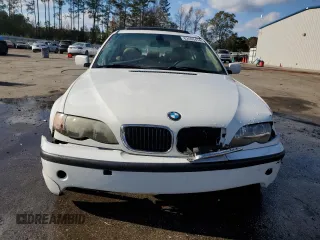 2003 BMW 3 Series 325i with VIN WBAEV334X3KL82454, listed as a Copart auction lot 82463474 with 180,919 mi miles and Salvage Title. Bid and sale history available at carsss.com. Image 5.
