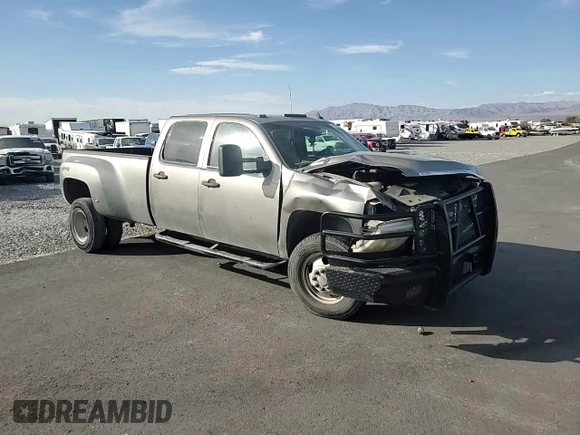 2009 Chevrolet Silverado 3500HD DRW LT with VIN 1GCJK83659F173259, listed as a Copart auction lot 76128784 with 175,922 mi miles and Salvage Title. Bid and sale history available at carsss.com. Image 11.
