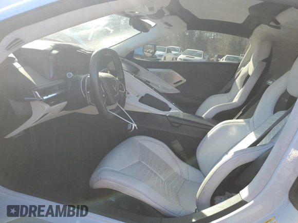 2020 Chevrolet Corvette 3LT z VIN 1G1Y82D44L5114376, wystawiony jako Copart lot #48667345 z przebiegiem 21 450 mil mil oraz Czysty tytuł • Clean title. Historia ofert i sprzedaży dostępna na DreamBid. Obrazek 7.