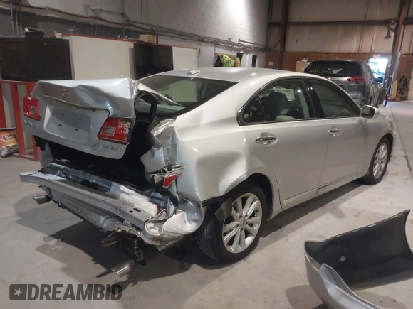2010 Lexus ES 330 z VIN JTHBK1EG8A2413609, wystawiony jako IAAI lot #39619724 z przebiegiem 90 814 mil mil oraz . Historia ofert i sprzedaży dostępna na DreamBid. Obrazek 4.