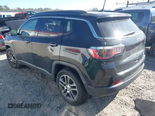 2018 Jeep Compass Latitude with VIN 3C4NJCBB3JT462706, listed as a IAAI auction lot 41680742 with 89,105 mi miles. Bid and sale history available at carsss.com. Image 3.