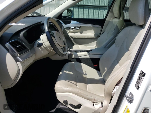 2018 Volvo XC90 Momentum z VIN YV4102PK9J1355040, wystawiony jako Copart lot #53454205 z przebiegiem 116 826 mil mil oraz Szkoda całkowita • Salvage title. Historia ofert i sprzedaży dostępna na DreamBid. Obrazek 7.