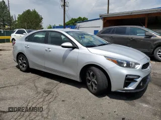 2021 Kia Forte LXS z VIN 3KPF24AD1ME334550, wystawiony jako Copart lot #58442565 z przebiegiem 63 556 mil mil oraz Szkoda całkowita • Salvage title. Historia ofert i sprzedaży dostępna na DreamBid. Obrazek 4.