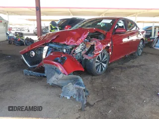 2020 Nissan Altima SV with VIN 1N4BL4DV4LN319458, listed as a IAAI auction lot 42160543 with 62,307 mi miles and . Bid and sale history available at DreamBid. Image 17.