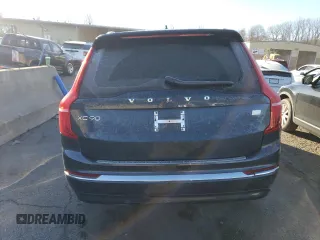 2023 Volvo XC90 Plus Bright Theme z VIN YV4H60CN8P1919271, wystawiony jako Copart lot #82112193 z przebiegiem Nie podano mil oraz . Historia ofert i sprzedaży dostępna na DreamBid. Obrazek 6.