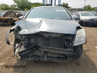 2010 Nissan Sentra S z VIN 3N1AB6AP6AL695976, wystawiony jako Copart lot #59365795 z przebiegiem 144 213 mil mil oraz Szkoda całkowita • Salvage title. Historia ofert i sprzedaży dostępna na DreamBid. Obrazek 5.