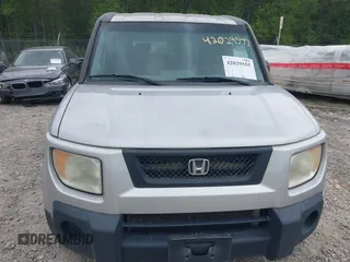 2006 Honda Element EX-P with VIN 5J6YH18756L014223, listed as a IAAI auction lot 42029555 with 252,799 mi miles. Bid and sale history available at carsss.com. Image 6.