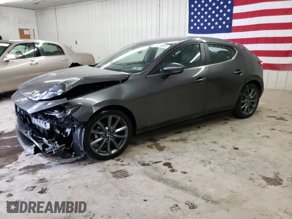 2021 Mazda Mazda3 Hatchback Select with VIN JM1BPAKL4M1310976, listed as a Copart auction lot 42404943 with 9,679 mi miles. Bid and sale history available at carsss.com. Image 1.