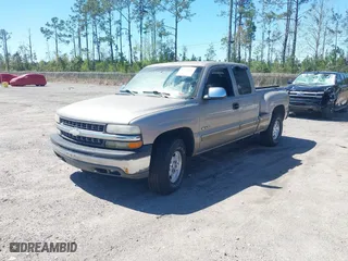 2002 Chevrolet Silverado 1500 LS with VIN 2GCEK19V721268944, listed as a IAAI auction lot 41822816 with 143,281 mi miles. Bid and sale history available at carsss.com. Image 2.