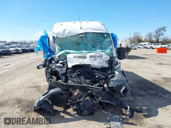 2018 Ram ProMaster Cargo with VIN 3C6URVJG2JE102819, listed as a IAAI auction lot 41633724 with Not Provided miles. Bid and sale history available at carsss.com. Image 12.