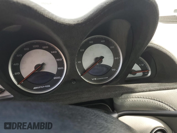 2004 Mercedes-Benz SL 55/63 AMG z VIN WDBSK74F84F074052, wystawiony jako Copart lot #75104024 z przebiegiem Nie podano mil oraz Szkoda całkowita • Salvage title. Historia ofert i sprzedaży dostępna na DreamBid. Obrazek 9.