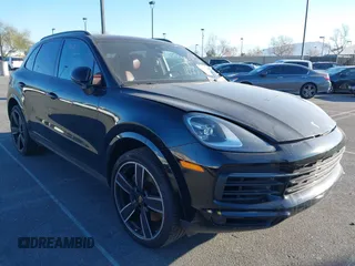 2021 Porsche Cayenne z VIN WP1AA2AY2MDA03657, wystawiony jako IAAI lot #41119491 z przebiegiem 54 724 mil mil oraz . Historia ofert i sprzedaży dostępna na DreamBid. Obrazek 1.