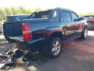 2013 Chevrolet Avalanche LS with VIN 3GNTKEE76DG197730, listed as a IAAI auction lot 42128989 with 105,722 mi miles and . Bid and sale history available at DreamBid. Image 4.