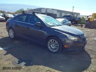 2014 Chevrolet Cruze ECO with VIN 1G1PH5SB9E7228301, listed as a IAAI auction lot 40906270 with 153,317 mi miles. Bid and sale history available at carsss.com. Image 1.