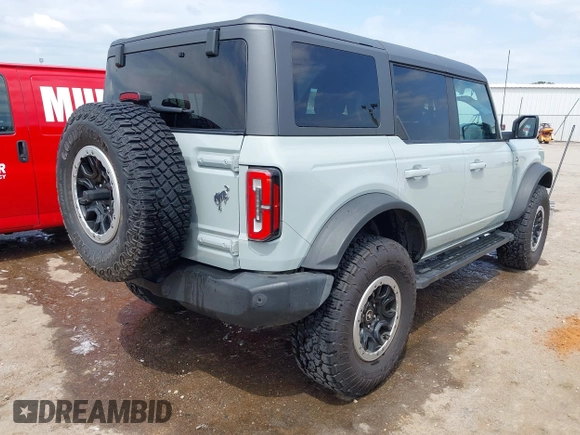 2022 Ford Bronco with VIN 1FMEE5DPXNLA96815, listed as a IAAI auction lot 42333347 with 45,755 mi miles and . Bid and sale history available at DreamBid. Image 4.