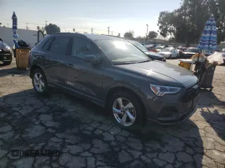 2022 Audi Q3 with VIN WA1BUDF35N1019466, listed as a Copart auction lot 42330805 with 15,907 mi miles and Salvage title. Bid and sale history available at DreamBid. Image 4.