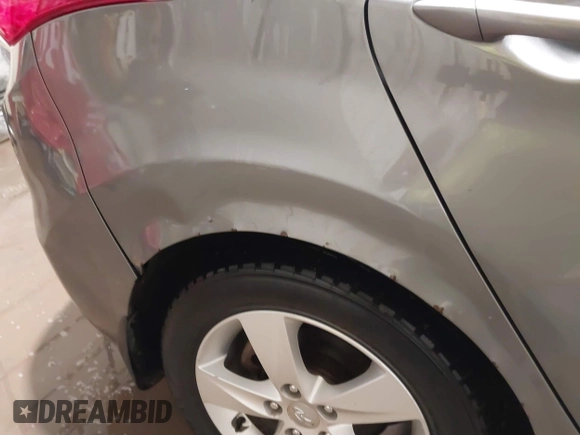 2013 Hyundai Elantra Limited с VIN 5NPDH4AE0DH401665, выставлен на аукционе IAAI как лот 41752543 с пробегом 137 661 миль миль и . История ставок и продаж доступна на DreamBid. Изображение 18.