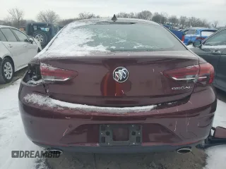 2019 Buick Regal Essence z VIN W04GP6SX9K1076069, wystawiony jako Copart lot #88209205 z przebiegiem 57 555 mil mil oraz Szkoda całkowita • Salvage title. Historia ofert i sprzedaży dostępna na DreamBid. Obrazek 6.