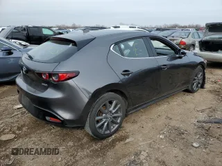 2020 Mazda Mazda3 Hatchback Preferred Package with VIN JM1BPBMM2L1158822, listed as a Copart auction lot 44642933 with 23,504 mi miles. Bid and sale history available at carsss.com. Image 3.