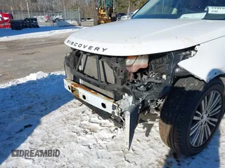 2017 Land Rover Discovery HSE with VIN SALRRBBV9HA005326, listed as a IAAI auction lot 41394044 with 108,595 mi miles and . Bid and sale history available at DreamBid. Image 6.