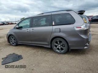 2016 Toyota Sienna SE with VIN 5TDXK3DCXGS732187, listed as a Copart auction lot 60566435 with Not provided miles and Clean title. Bid and sale history available at DreamBid. Image 2.
