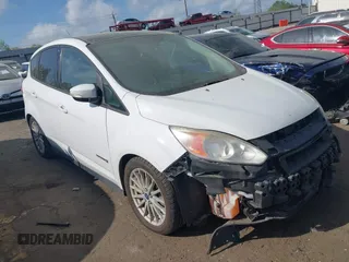 2014 Ford C-Max SE z VIN 1FADP5AU3EL510365, wystawiony jako IAAI lot #41952500 z przebiegiem 146 850 mil mil oraz . Historia ofert i sprzedaży dostępna na DreamBid. Obrazek 1.