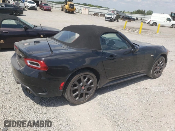 2018 FIAT 124 Spider Abarth with VIN JC1NFAEK5J0138796, listed as a Copart auction lot 59670904 with 20,960 mi miles and Salvage title. Bid and sale history available at DreamBid. Image 3.
