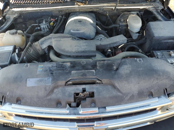 2003 Chevrolet Suburban LT with VIN 1GNFK16Z73J187405, listed as a Copart auction lot 68455394 with 143,812 mi miles and Salvage Title. Bid and sale history available at carsss.com. Image 12.