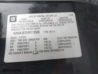 2010 Chevrolet Suburban LT with VIN 1GNUKJE35AR118585, listed as a IAAI auction lot 41730021 with 195,692 mi miles. Bid and sale history available at carsss.com. Image 9.
