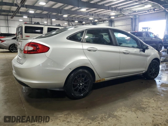 2011 Ford Fiesta SE с VIN 3FADP4BJ8BM116708, выставлен на аукционе Copart как лот 54046465 с пробегом 169 679 миль миль и Списание • Salvage title. История ставок и продаж доступна на DreamBid. Изображение 3.