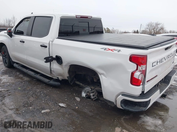 2024 Chevrolet Silverado 1500 RST with VIN 1GCUDEED1RZ109462, listed as a IAAI auction lot 41676851 with 8,221 mi miles. Bid and sale history available at carsss.com. Image 3.
