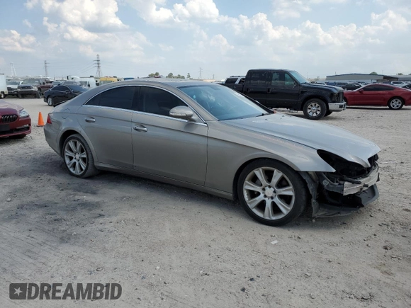 2008 Mercedes-Benz CLS 550 с VIN WDDDJ72X48A130456, выставлен на аукционе Copart как лот 42785025 с пробегом 157 426 миль миль и Списание • Salvage title. История ставок и продаж доступна на DreamBid. Изображение 4.