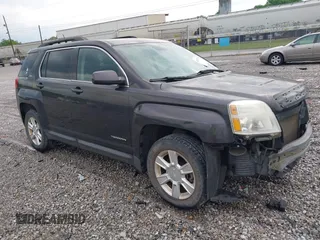2013 GMC Terrain SLE z VIN 2GKALSEK8D6159366, wystawiony jako IAAI lot #42095170 z przebiegiem 136 635 mil mil oraz . Historia ofert i sprzedaży dostępna na DreamBid. Obrazek 1.