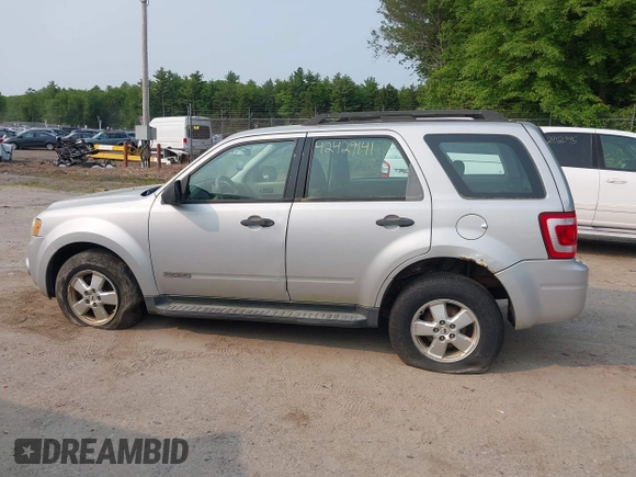 2008 Ford Escape XLS с VIN 1FMCU02Z38KA89684, выставлен на аукционе IAAI как лот 42429141 с пробегом 122 155 миль миль и . История ставок и продаж доступна на DreamBid. Изображение 12.