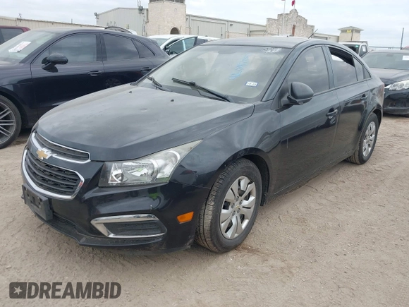 2015 Chevrolet Cruze LS z VIN 1G1PA5SH0F7174655, wystawiony jako IAAI lot #42047067 z przebiegiem 118 060 mil mil oraz . Historia ofert i sprzedaży dostępna na DreamBid. Obrazek 2.