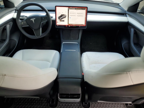 2023 Tesla Model 3 z VIN 5YJ3E1EA7PF695756, wystawiony jako Copart lot #44460865 z przebiegiem 24 033 mil mil oraz Szkoda całkowita • Salvage title. Historia ofert i sprzedaży dostępna na DreamBid. Obrazek 8.